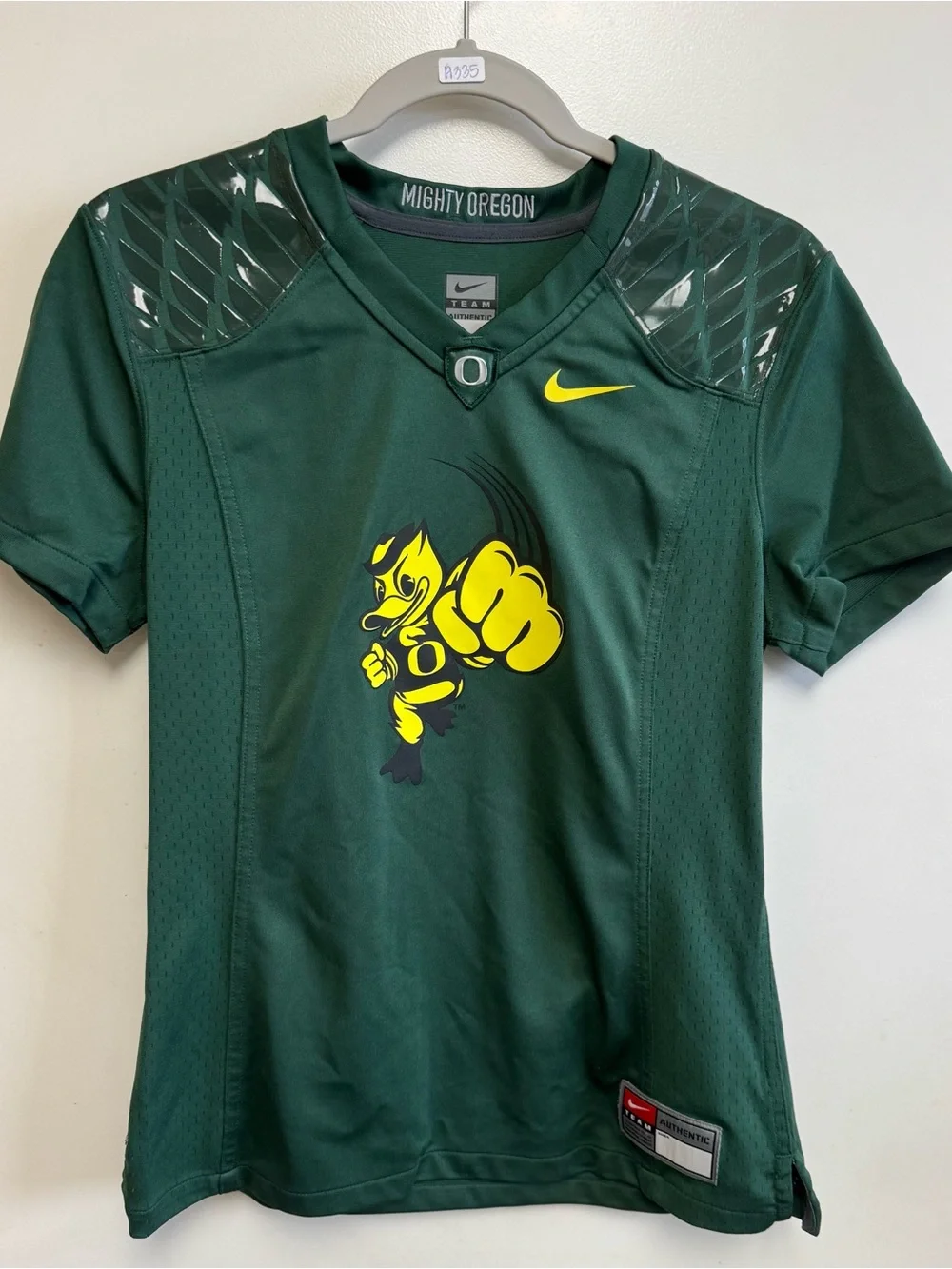 Nike Oregon Ducks Fighting Ducks Jersey | Women’s Medium | Green